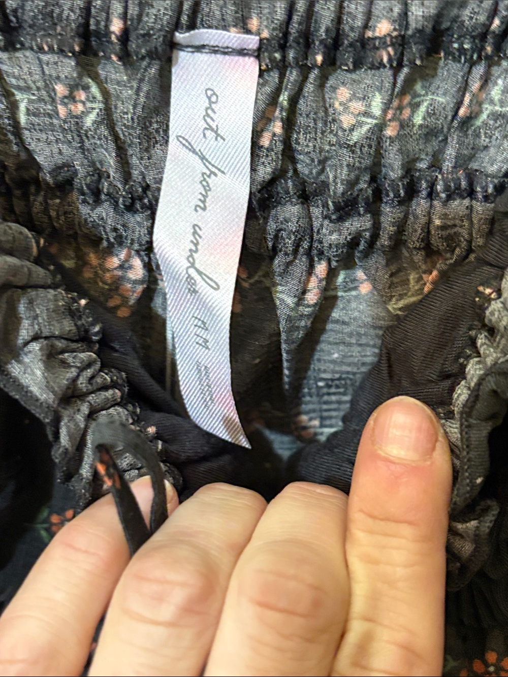 New Urban Outfitters Black Floral Ruffle Smocked Crop Top, M - Picture 5 of 7